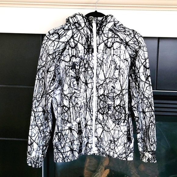 Lululemon Scuba Hoodie black white scribble print Size 6 - Picture 3 of 14